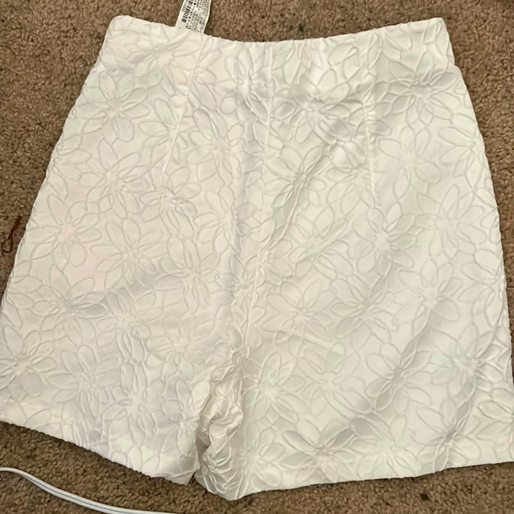 Floral lace shorts